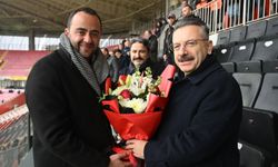 Eskişehirspor’dan Vali Hüseyin Aksoy’a veda