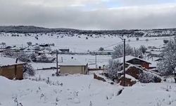 Şükranlı'da kar kalınlığı 35 santimetreyi geçti