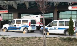 Av tüfeğini kontrol ederken yanlışlıkla kendini vurdu