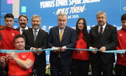 Bakan Bak Eskişehir'de Yunus Emre Spor Salonu'nu Açtı