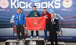 Anadolu Üniversitesi öğrencileri Kick Boks Şampiyonasından madalya ile döndü