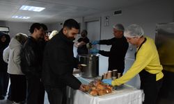 öğrenciler sınav haftasında sunulan ikramlardan memnun