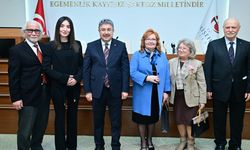 Eskişehir Valiliği'nde 46 yıl görev yapan Yazı İşleri Müdürü emekli oldu