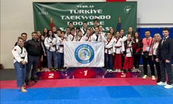 Tepebaşı Spor Kulübü Sporcuları Madalyalarla Döndü