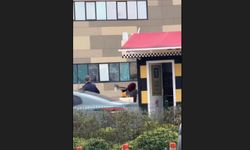 Taksi bulamayınca durağı böyle dağıttı