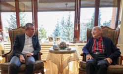 Özgür Özel'den Yılmaz Hoca'ya Ziyaret