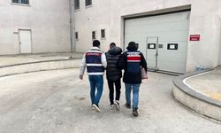 Eskişehir'de 10 yıl ve üzeri aranması bulunan 2 şahıs yakalandı