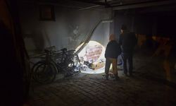 Apartman garajında yangın