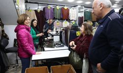 Başkan Ünlüce Çarşıda Bayram Coşkusunu Paylaştı