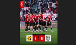 ES ES Bornova'yı Gole Boğdu: 7-0