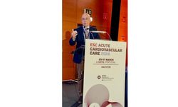 “Gelişen cihaz teknolojilerine rağmen ilaç tedavilerinden vazgeçemeyiz”