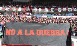 Eskişehirspor tribünlerinden İspanya'ya selam