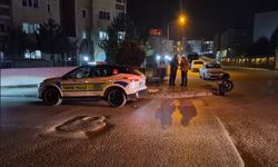 Motosiklet servis aracı ile çarpıştı: 2 yaralı