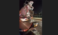 Yola beton dökerek seyreden mikser kameraya yansıdı