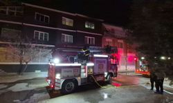 Eskişehir'de gece yangın paniği: 1'i bebek 3 yaralı