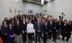 Başkan Ünlüce’den Kadın İşçilere Destek