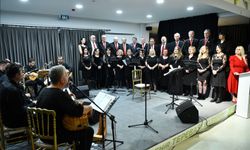 THM Topluluğu Türkülerini Kadınlar İçin Söyledi