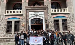 Mahmudiyeli öğrenciler "Kucak Dolusu Hayaller" projesiyle Ankara’ya gitti