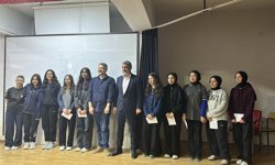 'Namaz Ağacı' Yarışmasında Dereceye Giren Fen Liseli Gençlere Ödül