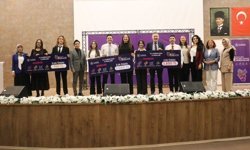 Eskişehir'de genç şairler il birinciliği için yarıştı