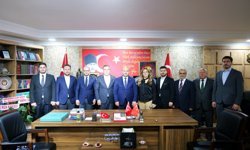 Başkan Albayrak "Cumhur İttifakı olarak Eskişehir'imiz için omuz omuzayız"