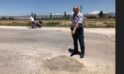 Çukura düşen motosikletli davasında mahkeme belediyeyi suçlu buldu