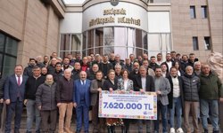 Büyükşehirden Amatör Spor Kulüplerine 7 Milyon 620 Bin TL Destek