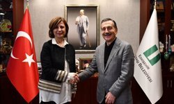 Hiç kimse Ayşe Ünlüce’nin Eskişehir için verdiği emeği gölgeleyemez