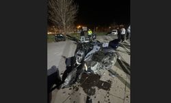 Akrobatik hareketler yapan iki motosiklet çarpıştı: 2 yaralı