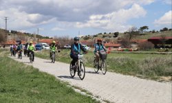Frig Vadisi’nde Pedallar Döndü Tarih Canlandı
