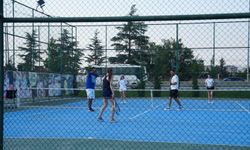 Büyükşehirden Her Yaşa Tenis Eğitimi