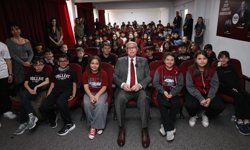 Başkan Kurt Ataçağ Koleji’nde Öğrencilerle Buluştu