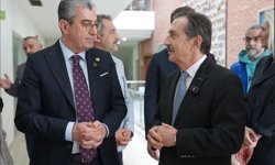 Günaydın: “Yeni Moda Kumpaslarla Belediyeleri Ele Geçirmek”