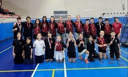 Badminton Turnuvası'nda Rakadami Madalyaları Topladı
