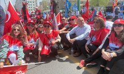 CHP’li Çakırözer’den Barikatlarla Engellenen Öğretmenlerin Yaşam Nöbetine Destek