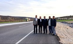 Milletvekili Dönmez Seyitgazi yolunda incelemeler yaptı