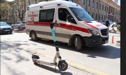 Eskişehir'de otomobil scooter'a çarptı