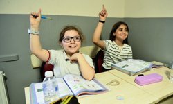 Çocukları Ve Gençleri Geleceğe Hazırlayan Merkez