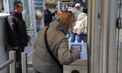 Öğrenciler “Bas Geç” İle Ulaşımda Nefes Aldı
