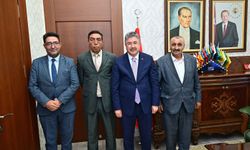 Eskişehir Romanlar Derneği Başkanı Bakırcı'dan Vali Yılmaz'a Ziyaret