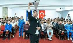 Liselilere Havacılığı Anlattı