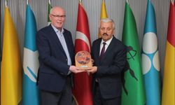 Kazım Kurt’tan Karamanlı’ya “Hayırlı Olsun” Ziyareti