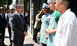 Vali Yılmaz Esnaf Ziyaretlerini Sürdürüyor