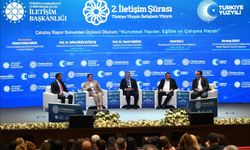 Prof. Dr. Yusuf Adıgüzel 2. İletişim Şûrası'nda Konuştu