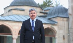 “Küllerinden Yeniden Doğan Bir Milletin Hürriyet Ve İradesine Olan Sarsılmaz İnancının Mührüdür”