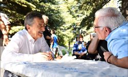 Çay Bahane Sohbet Şahane