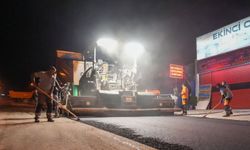 Gece Mesaisiyle 2. Arabacılar Caddesi’nde Yollar Yenileniyor