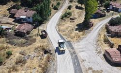 Büyükşehir Belediyesi’nden Kırsalda Sathi Kaplama Çalışmaları