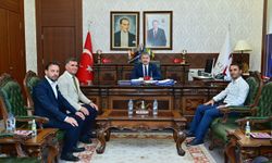 Bayburtlular Derneği'nden Vali Yılmaz'a Ziyaret