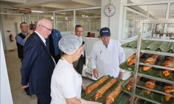 Başkan Kurt’tan Kılıçoğlu Demirali Ekmek Fabrikası’na Ziyaret